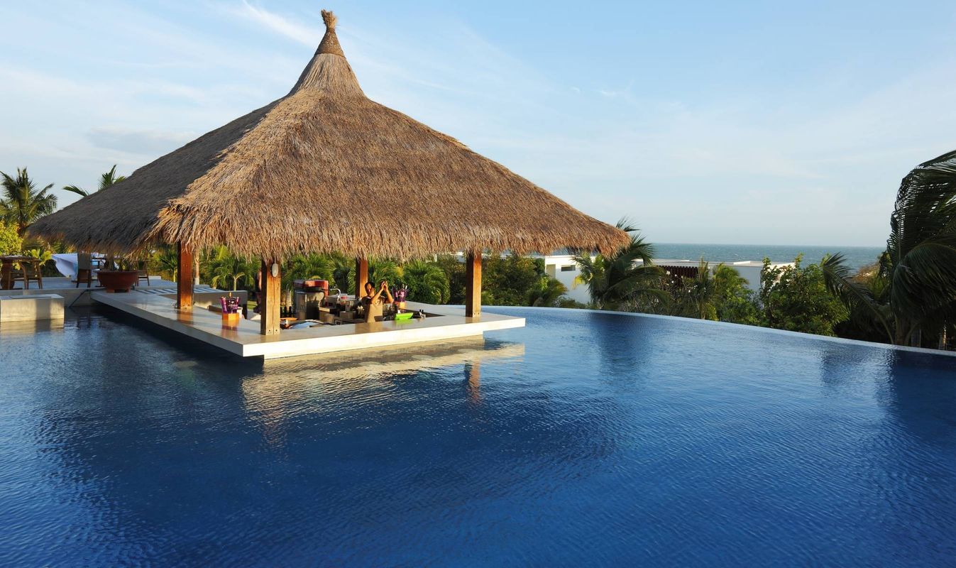 The Cliff Resort and Residence фото 18