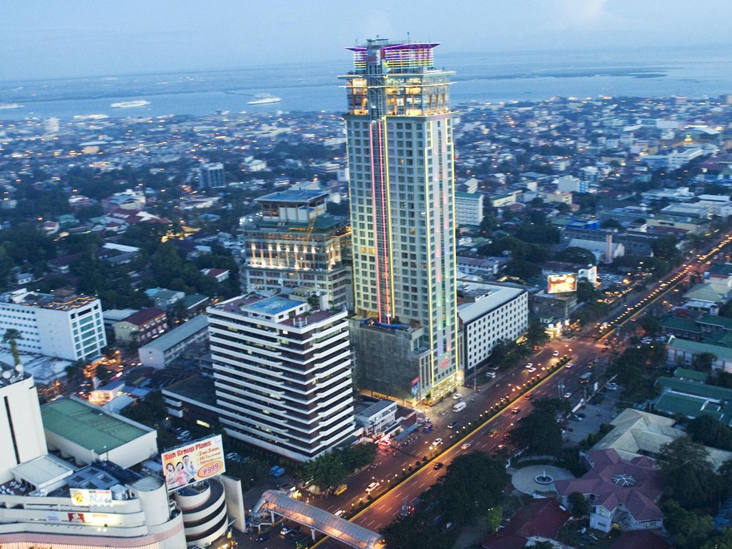 Crown Regency Hotels & Towers фото 20
