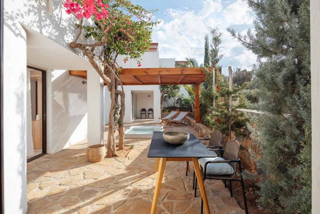 St. Nicolas Bay Resort Hotel & Villas фото 84