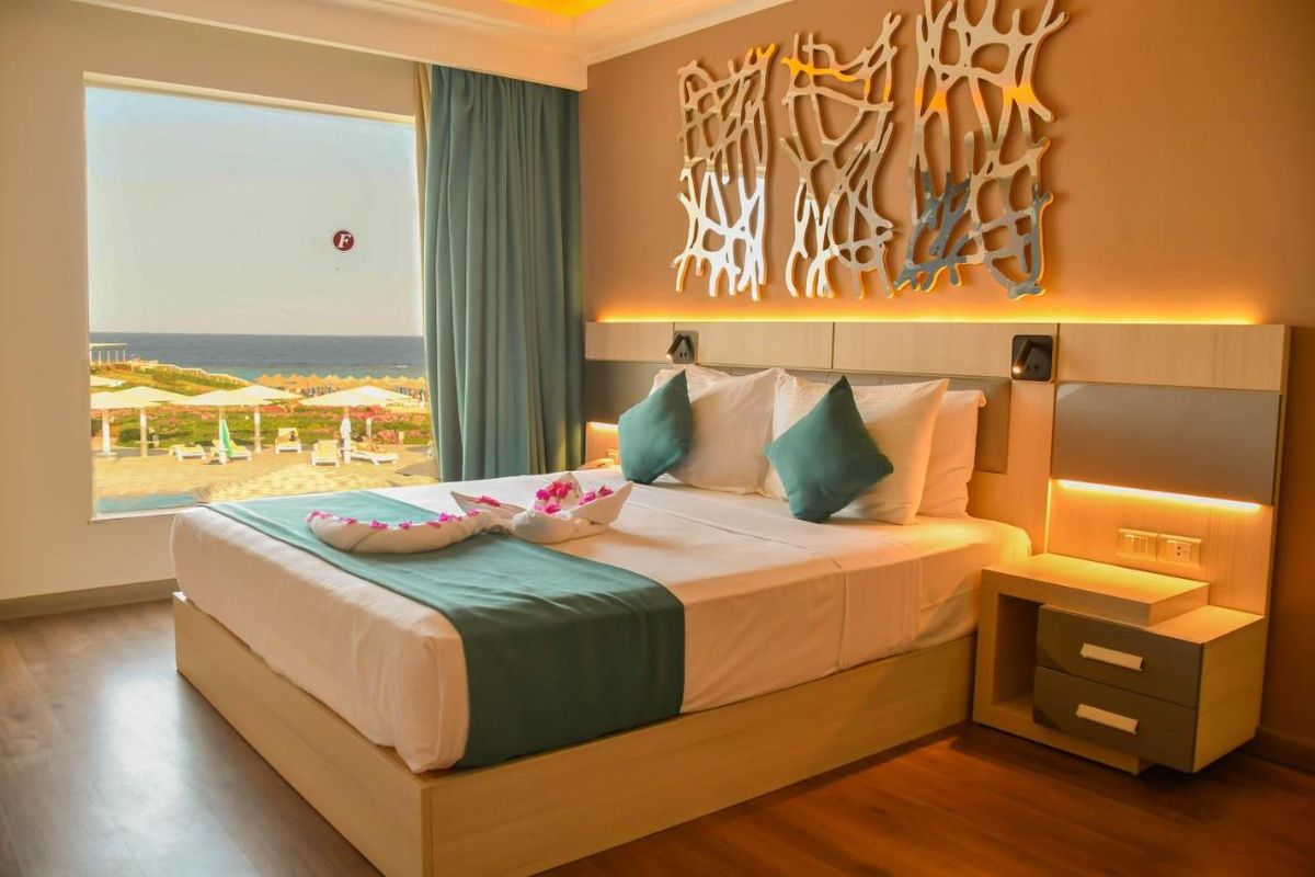 Sirena Beach Resort & Spa фото 77