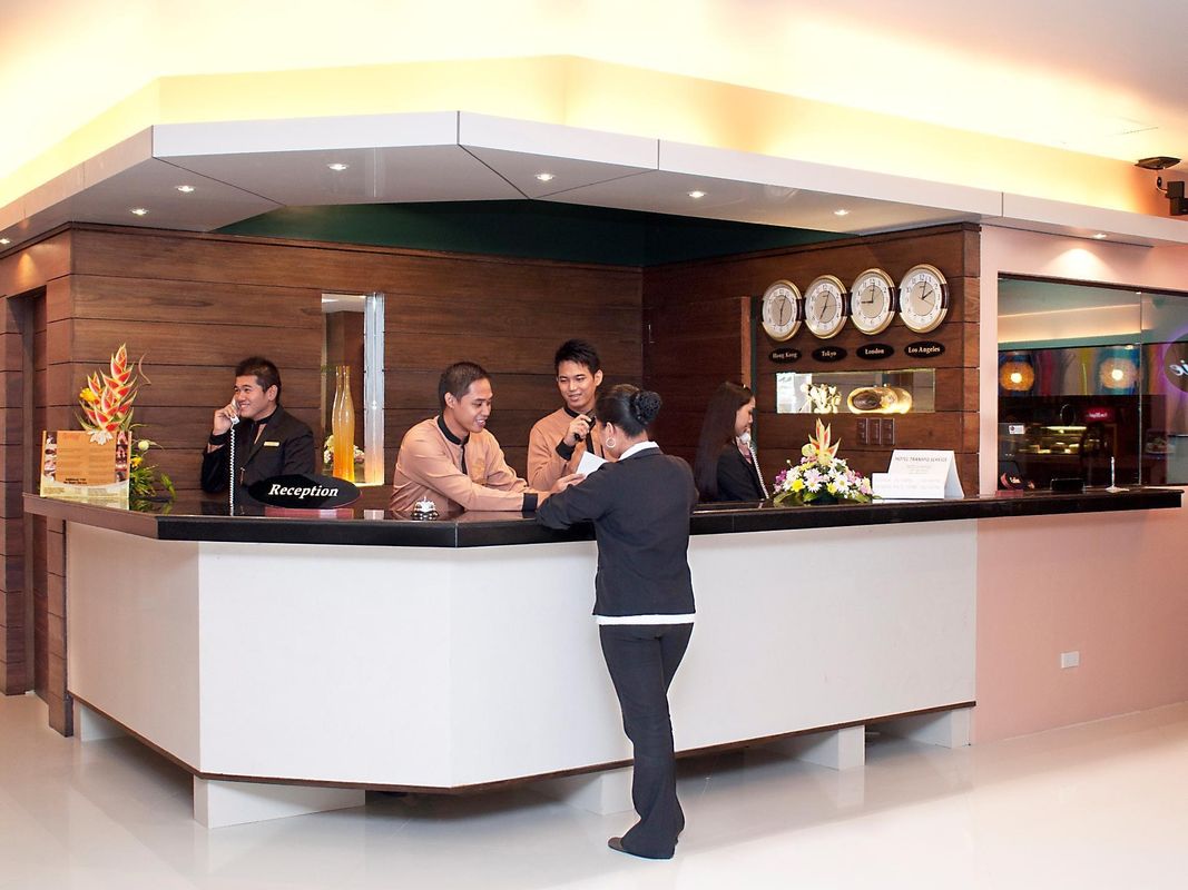 Allure Hotel & Suites фото 23