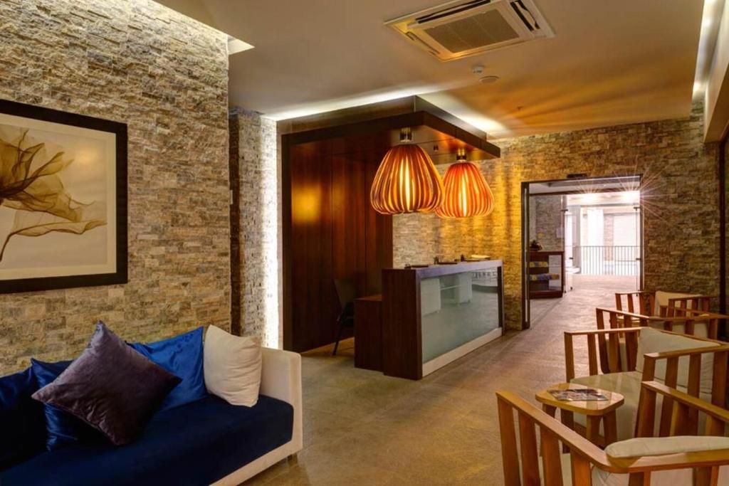Sundance Suites Hotel фото 22
