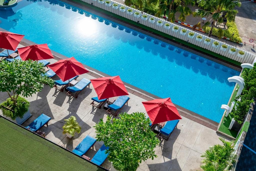 Ramada by Wyndham Phuket Deevana Patong фото 29