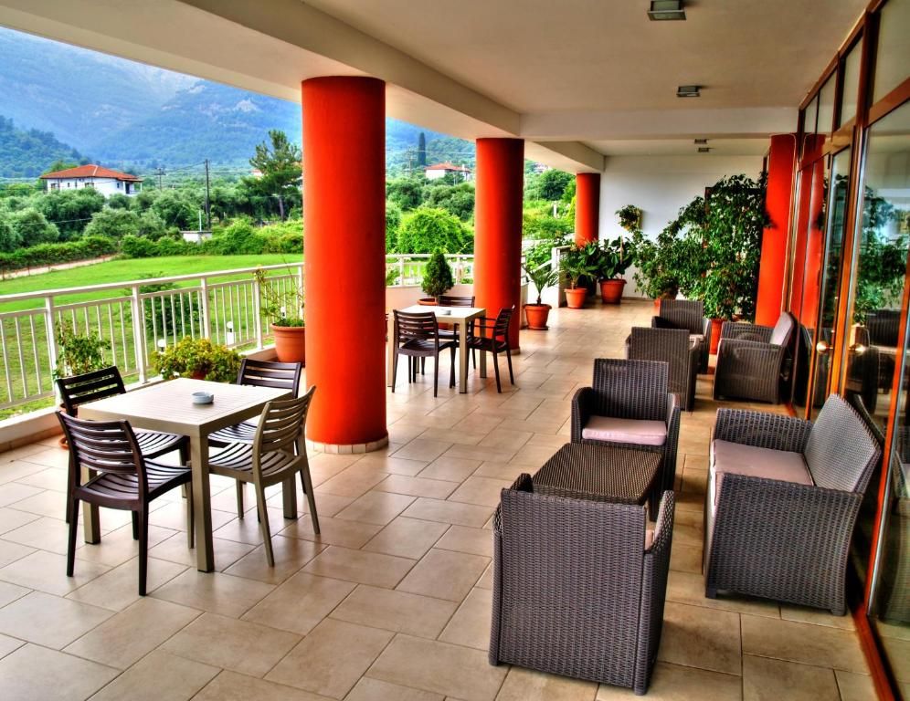 Maranton Beach Hotel фото 38