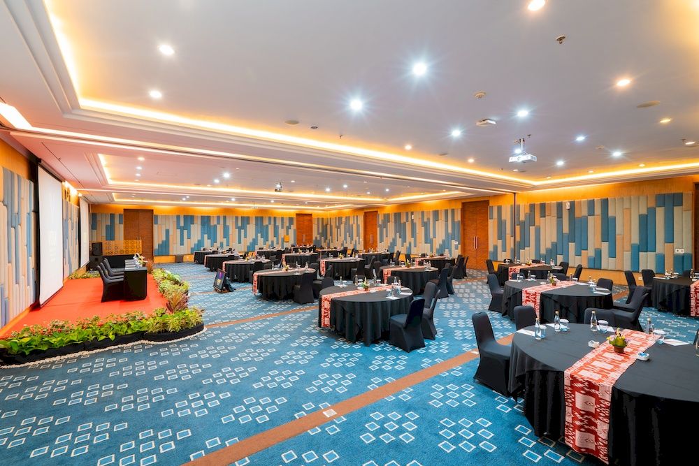 Vouk Hotel & Suites фото 85