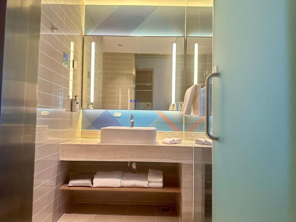 Holiday Inn Express Beijing Airport Zone фото 22