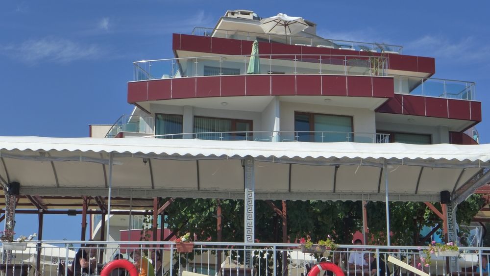 Petrov Family Hotel фото 2