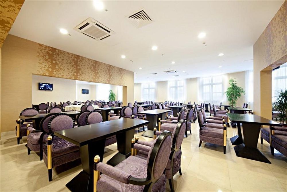 Гостиница «Greenwood Hotel» фото 38