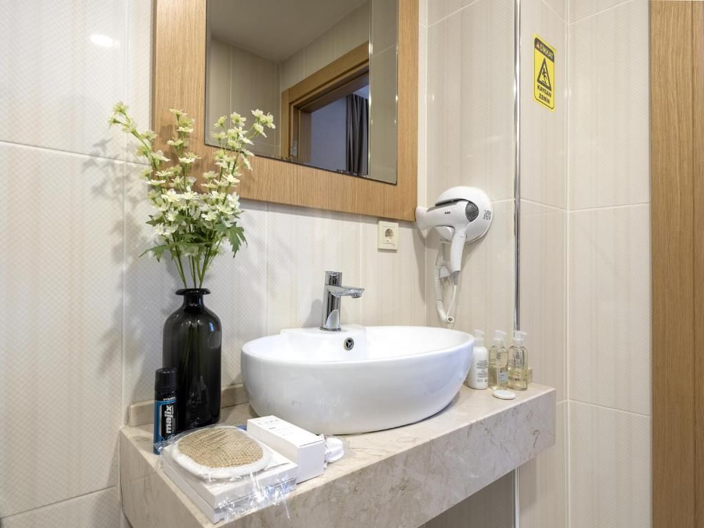 Merlin Hotel İstanbul фото 21