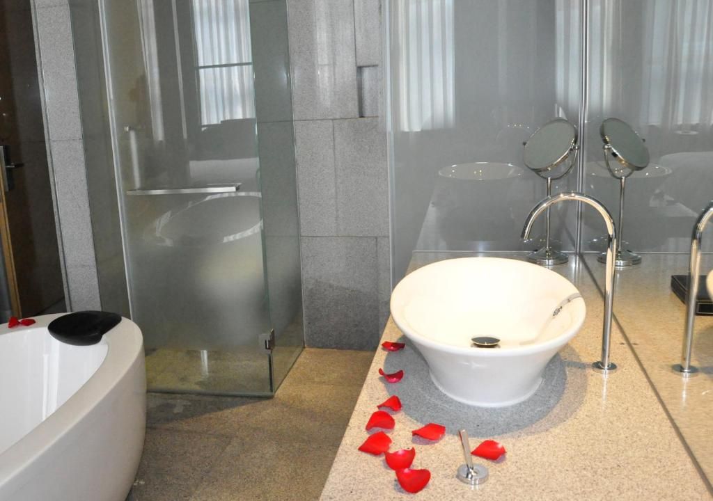 Royal Tulip Luxury Hotel Carat фото 78
