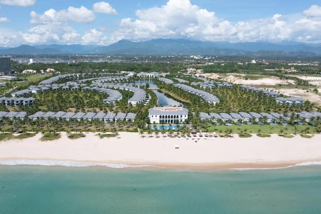 Melia Vinpearl Cam Ranh Beach Resort фото 26