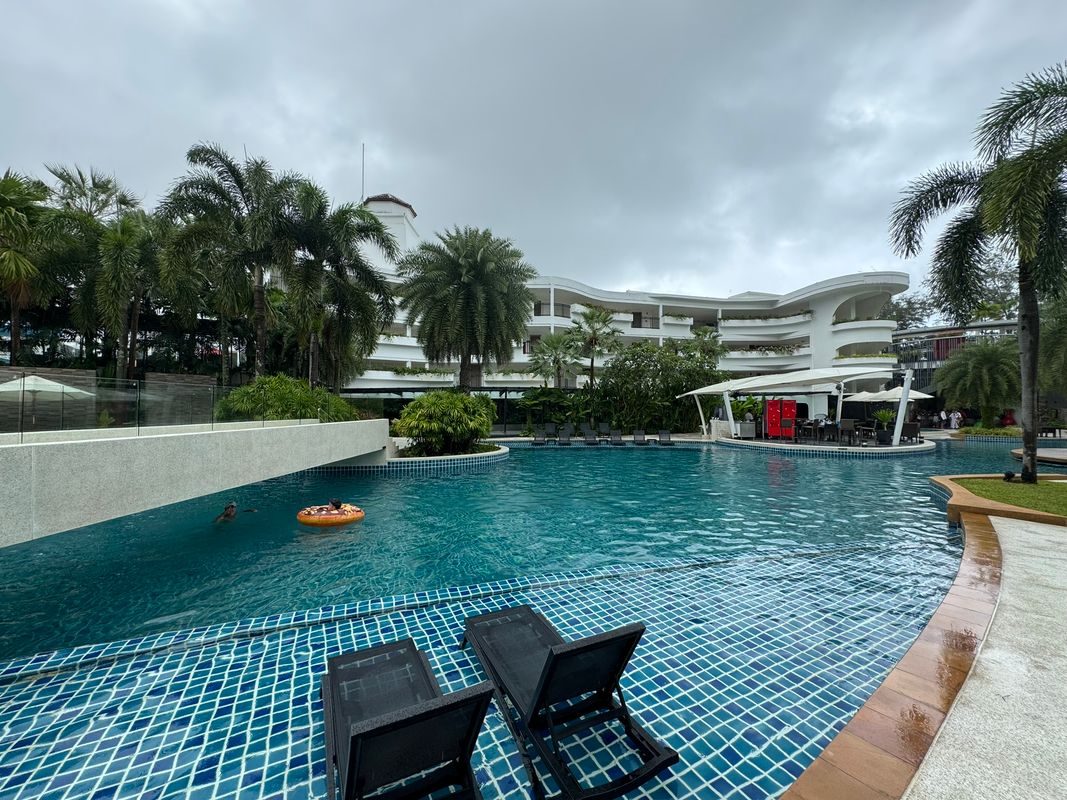 Holiday Inn Resort Phuket Karon Beach фото 40