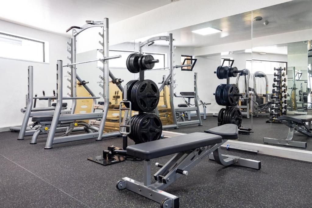Browns Sports And Leisure Club фото 28