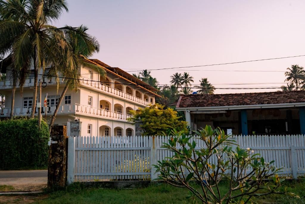 Shangrela Beach Resort фото 42