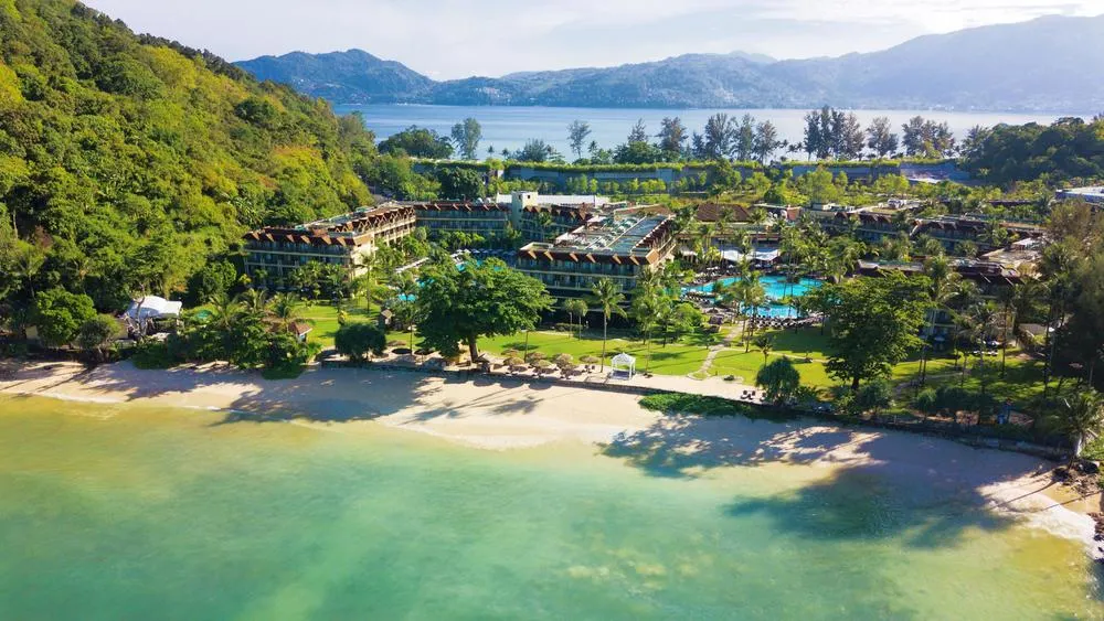 Phuket Marriott Resort & Spa Merlin Beach фото 9