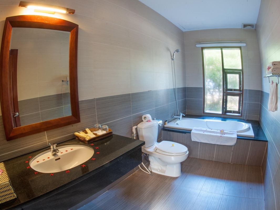 Sandhills Beach Resort & Spa фото 24