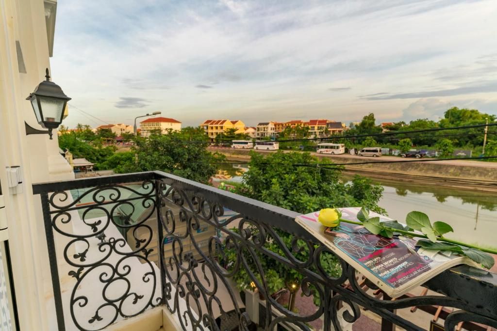 Hoi An Canal House фото 27
