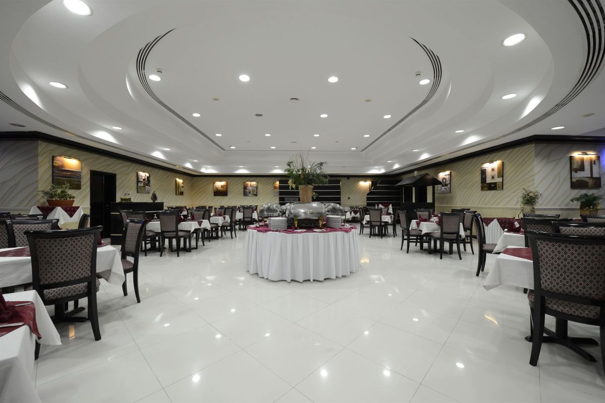 Royal Beach Hotel & Resort фото 7