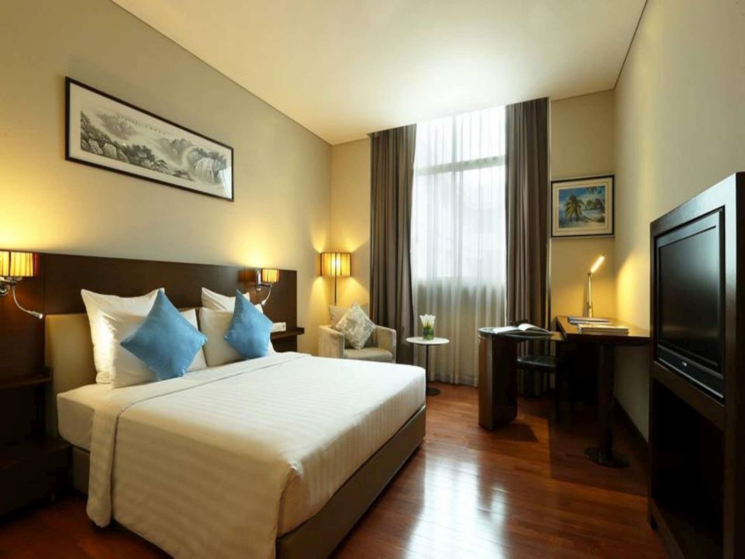 Novotel Jakarta Mangga Dua Square фото 24