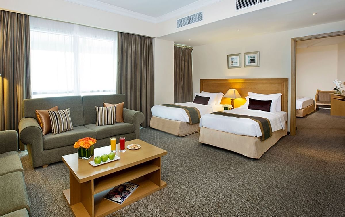 City Seasons Hotel Dubai фото 2