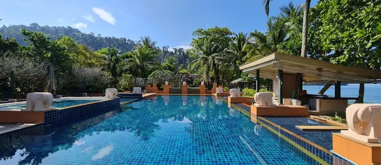 Фото отеля Baan Khaolak Beach Resort