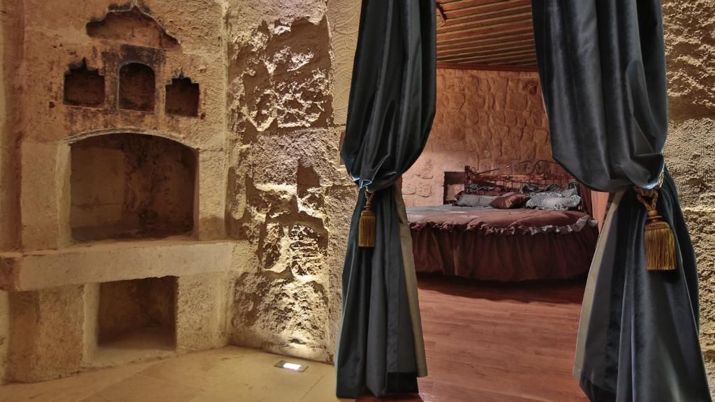 Golden Cave Suites фото 48