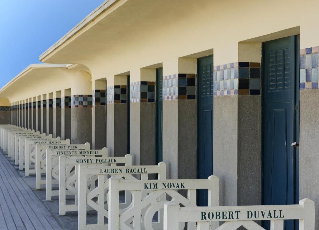 Hôtel Barrière Le Normandy фото 63