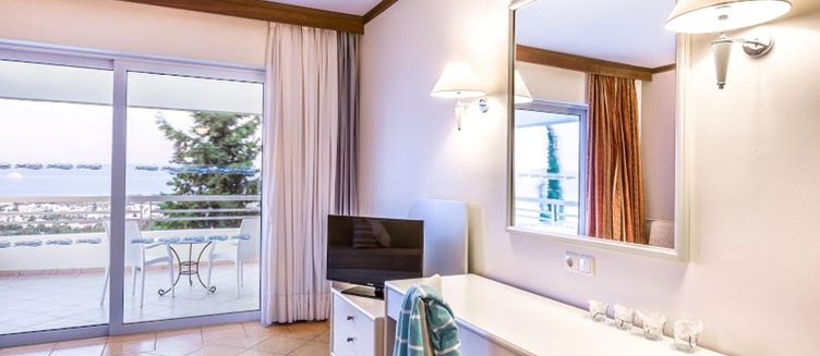 Фото отеля Kipriotis Aqualand Hotel