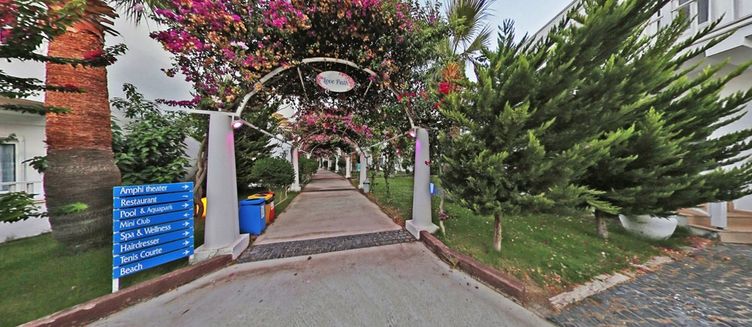 Фото отеля Bendis Beach Hotel