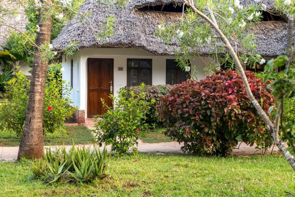 Sandies Baobab Beach Zanzibar фото 73