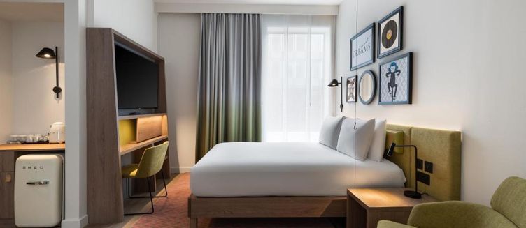 Фото отеля Hampton By Hilton Batumi Center