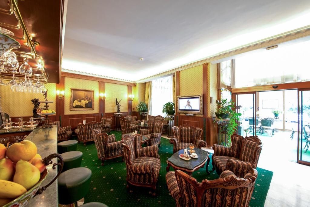 Grand Hotel London фото 9