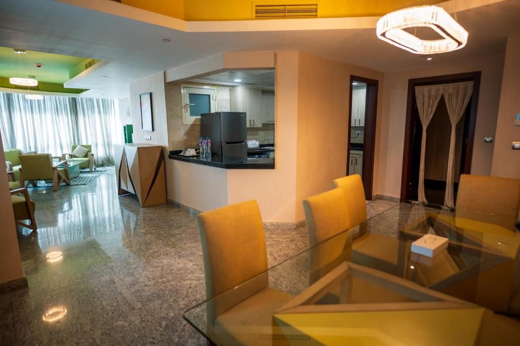 Nile Suites Plaza Hotel Apartments фото 16