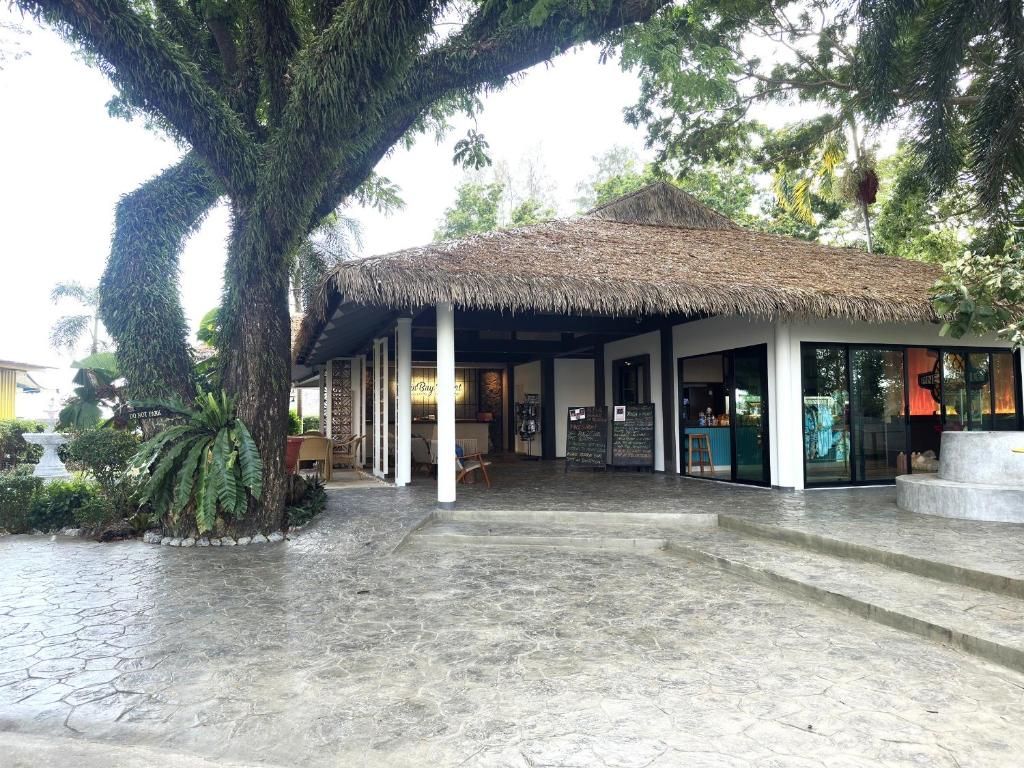 Twinbay Resort & Spa фото 53
