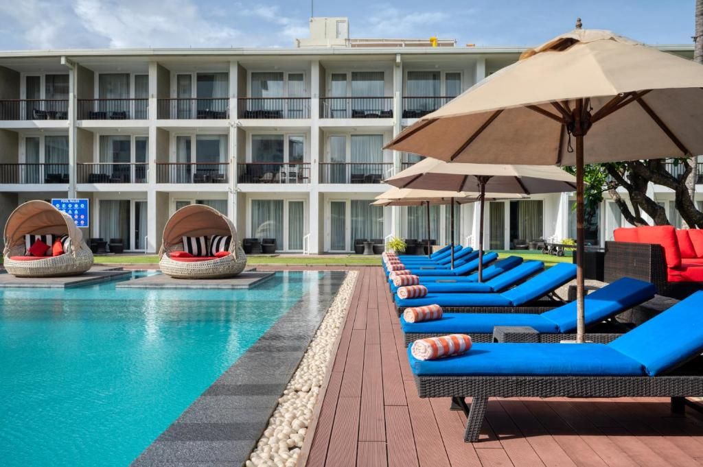 Camelot Beach Hotel фото 21