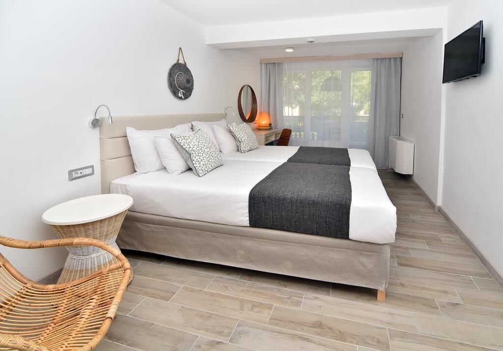 iHotel Sunny Beach фото 1