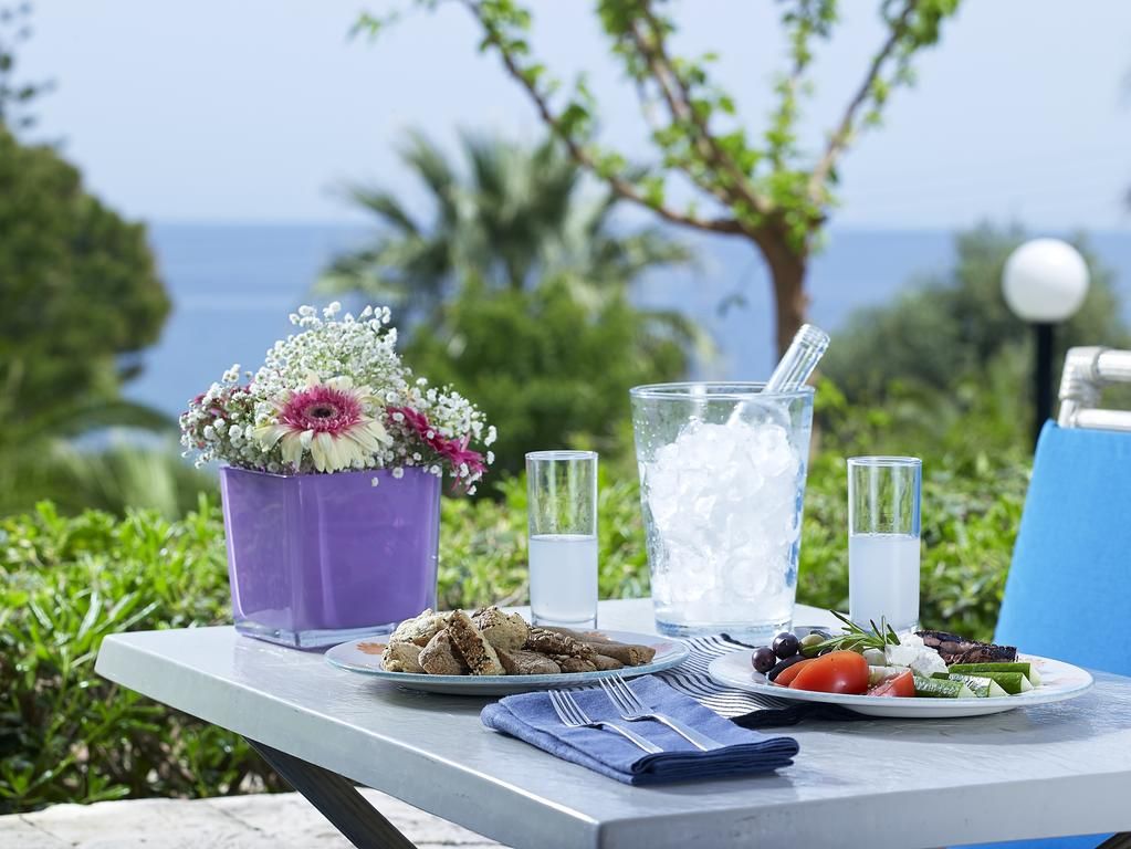 Amilia Mare Beach Resort фото 0