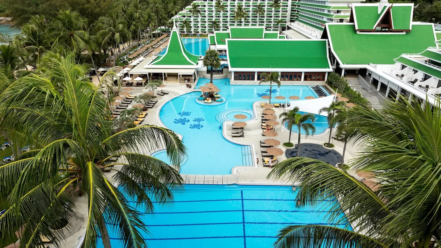 Le Meridien Phuket Beach Resort фото 11