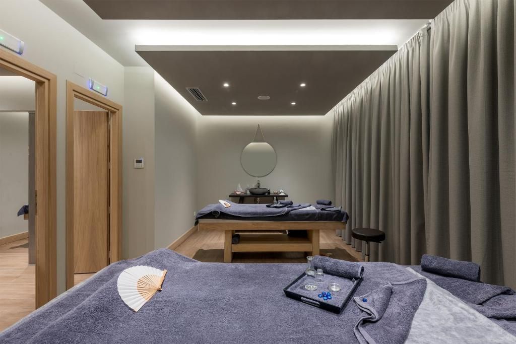 Ikones Seafront Luxury Suites фото 23