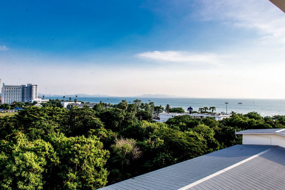 Sea Breeze Jomtien Resort фото 107