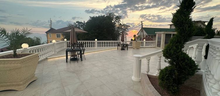 Фото отеля Ani Loo Hotel