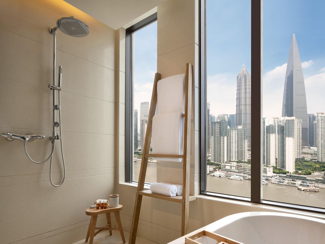 Hotel Indigo Shanghai On The Bund фото 2