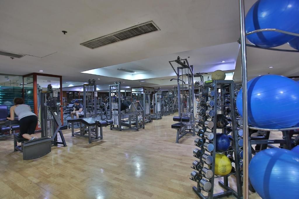 Crown Regency Hotels & Towers фото 33