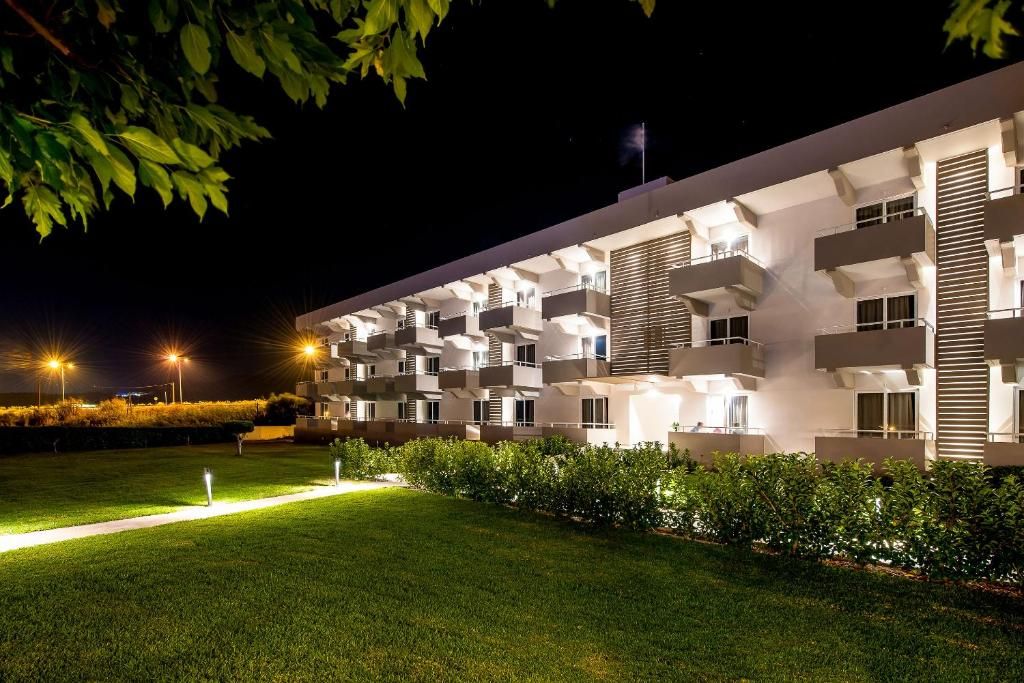 Zoes Hotel - Studios фото 27