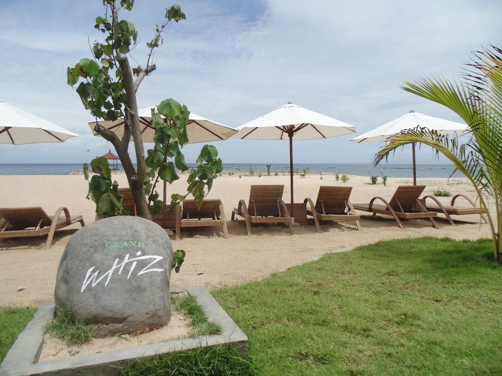 Grand Whiz Hotel Nusa Dua фото 8
