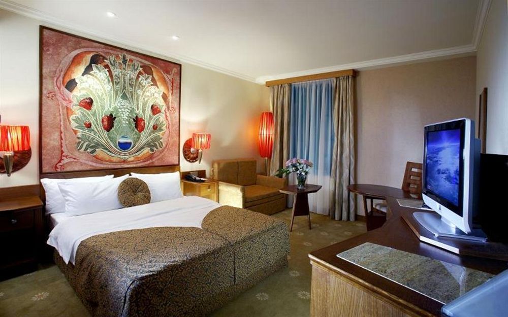 Lindner Hotel Prague Castle фото 53