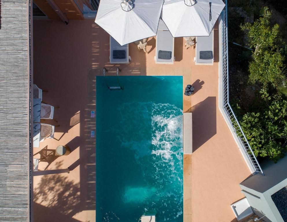 Pleiades Luxurious Villas фото 28