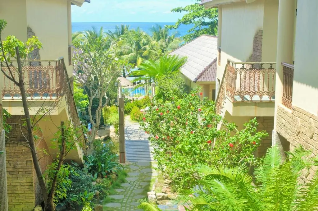 Coral Bay Resort фото 3
