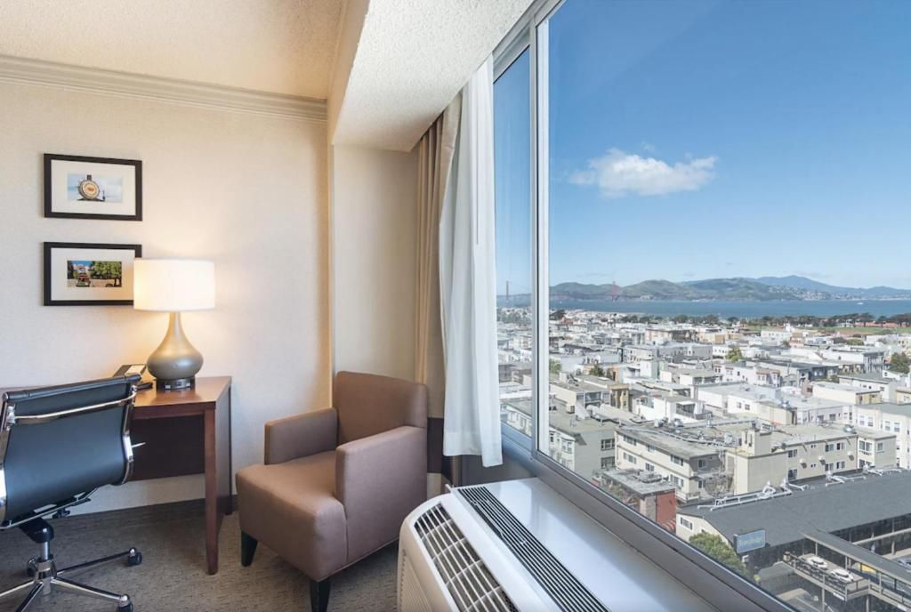 Comfort Inn By the Bay фото 17