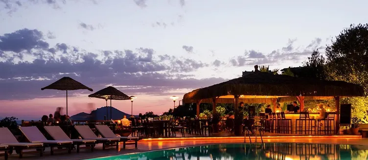 Фото отеля 4Reasons Hotel+Bistro
